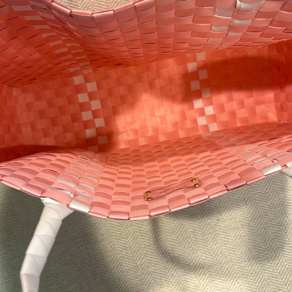 ♠️ Kate Spade Pink & White Bag - Picture 3 of 4